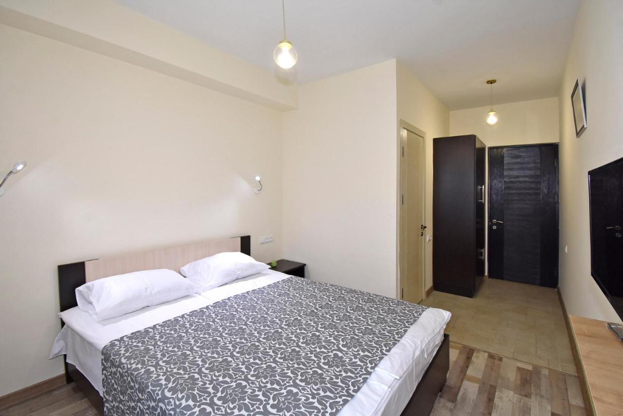 The Nut Guest House Erivan Exterior foto